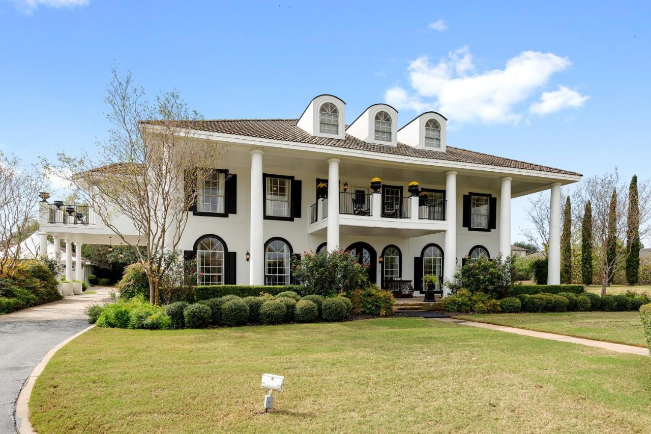 פלוגרוויל The Plantation House Boutique Inn מראה חיצוני תמונה